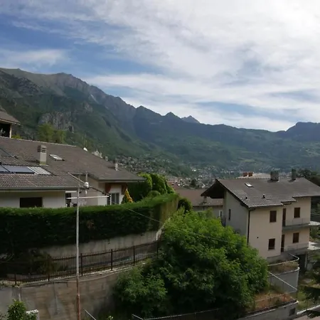 Apartment Casa Di 2 Piani Ai Piedi Della Valtournenche Cir 0032 Chatillon