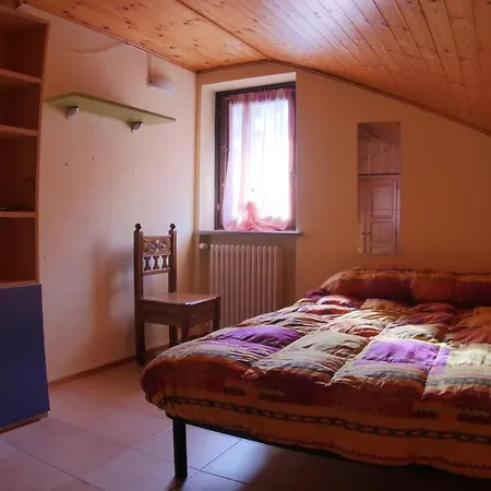 Casa Di 2 Piani Ai Piedi Della Valtournenche Cir 0032 Châtillon
